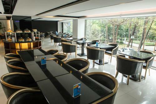 Jbg Hotspring Resort Hotel