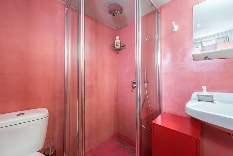 Bright 2 Bed Apartment