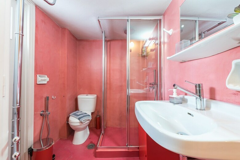 Bright 2 Bed Apartment
