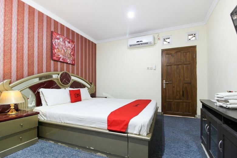 Hotel Reddoorz Near Plengkung Gading
