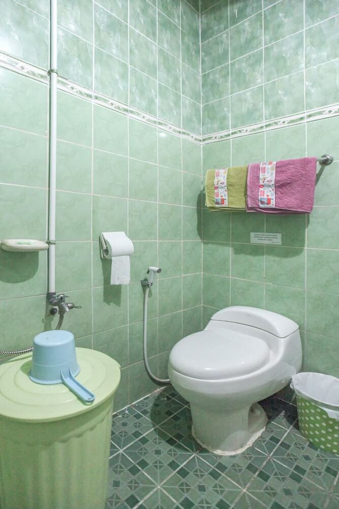 Hotel Literooms Kebun Raya Bogor