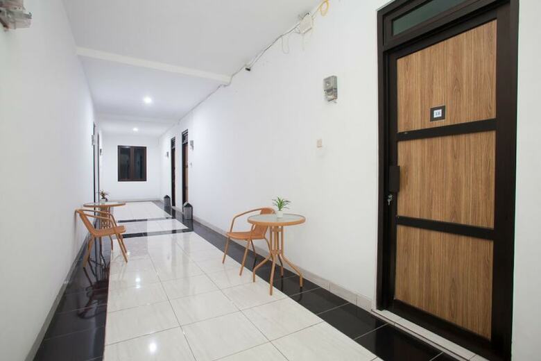 Hotel Reddoorz Near Dbl Arena 2