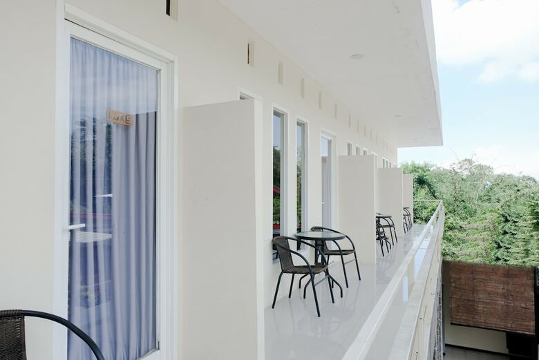 Hotel Oyo 668 Lovina Inn