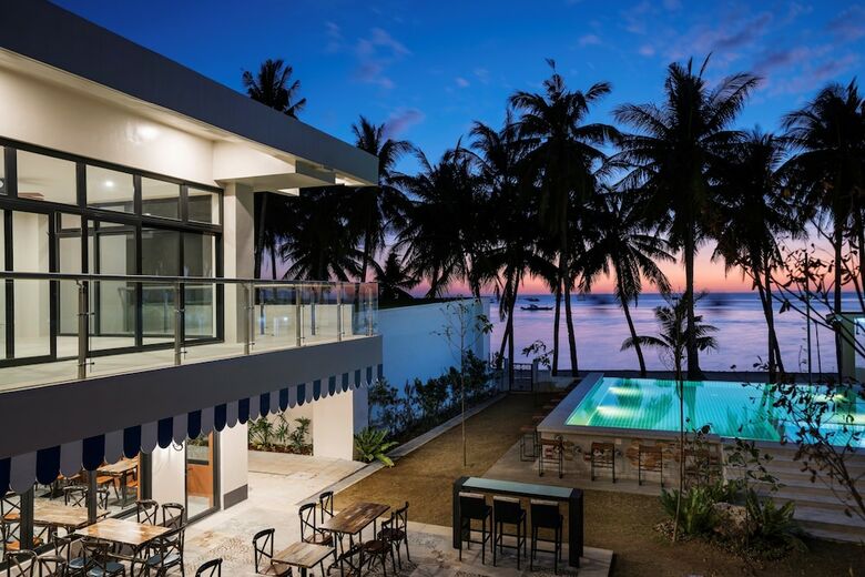 Hotel The Auhana