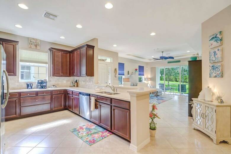 Villa 9907 Periwinkle Preserve Ln