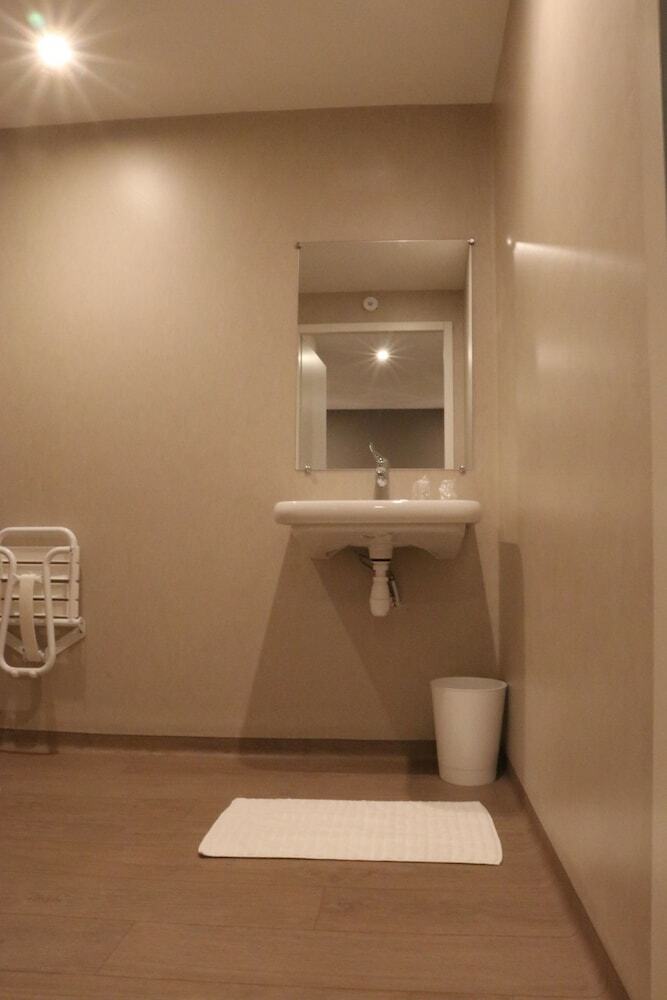 Hotel H�tel Restaurant Cl�ment Ader
