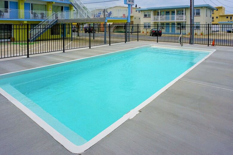 The Waves Hotel, Ascend Hotel Collection