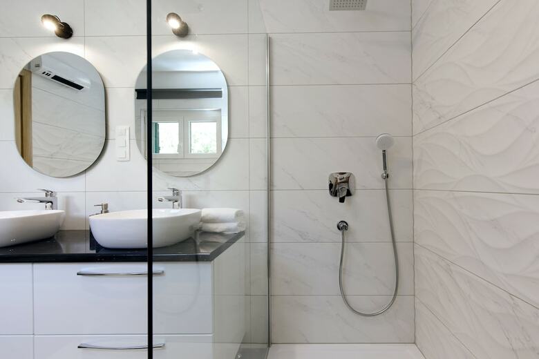Luxury Beach Apartment Private Parking
