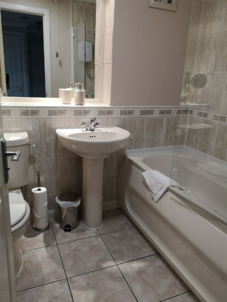 Apartamentos Modern 2 Bedroom Property In Stylish Complex