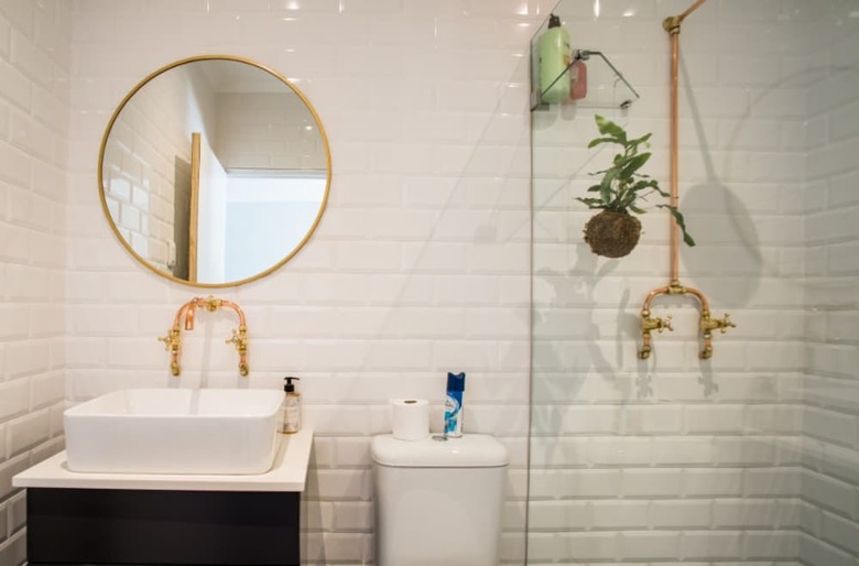Newly-renovated Top Floor Studio Apartment In Gardens