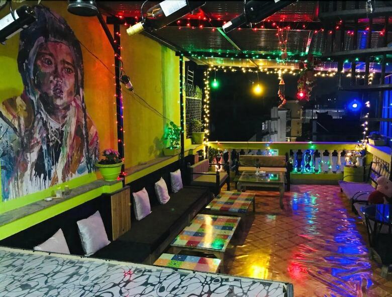 Hostal Famous Traveller's Hub