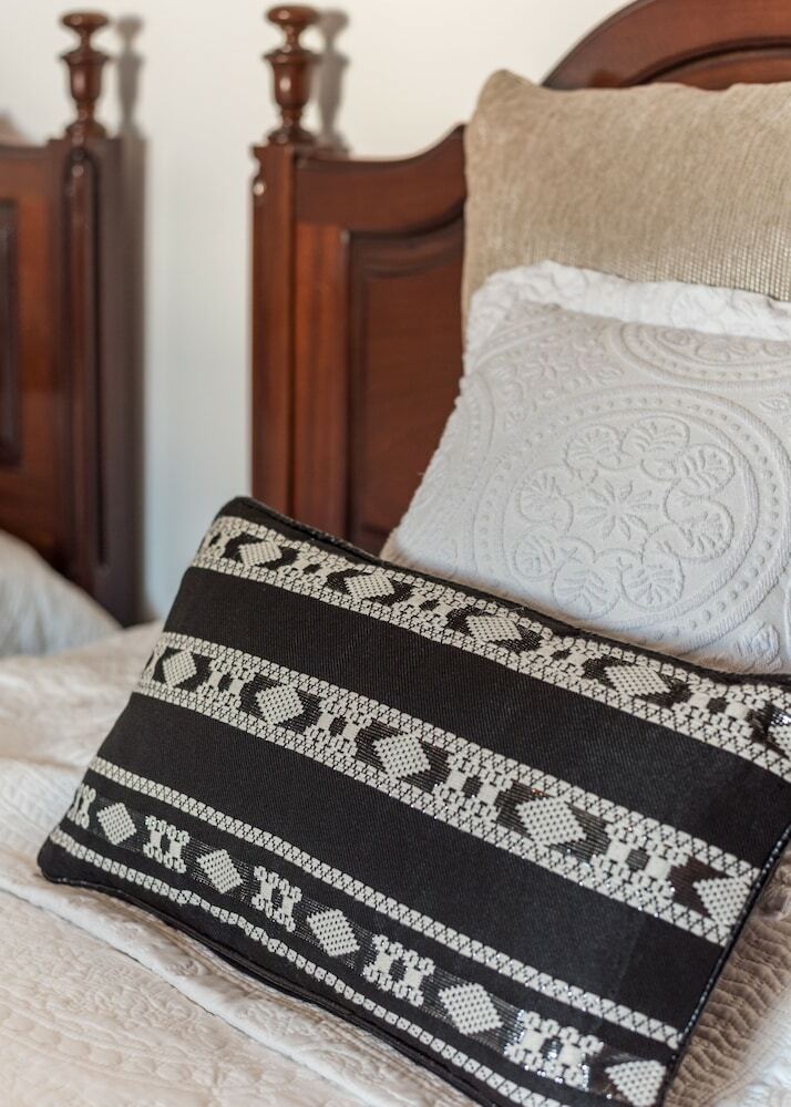 Dipti's Bed And Breakfast