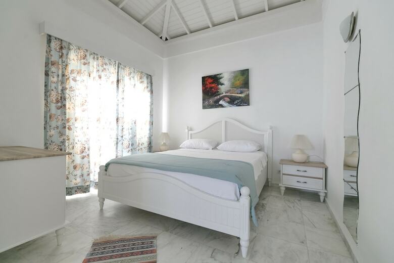 Alya Piynar Villa