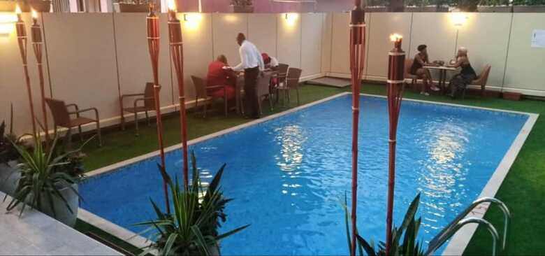 Hotel La Falaise Bonapriso
