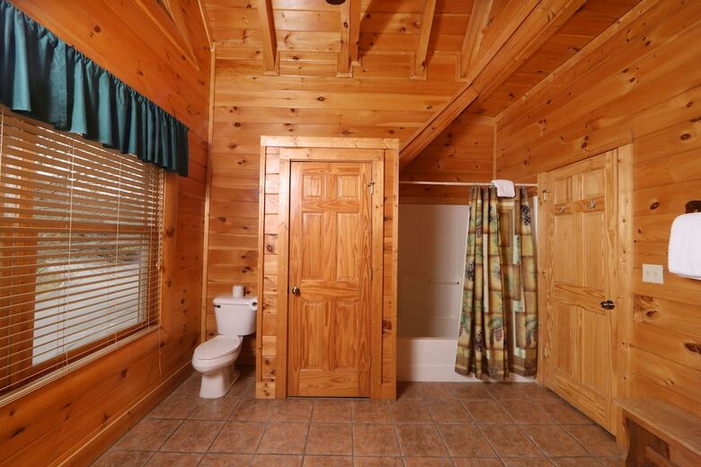 Echoes Of Eden - Four Bedroom Cabin