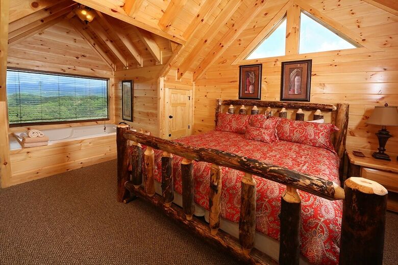 Picture Perfect- Seven Bedroom Cabin