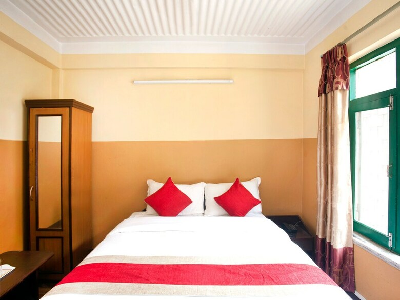 Spot On 383 Hotel Himalayan Ashoka