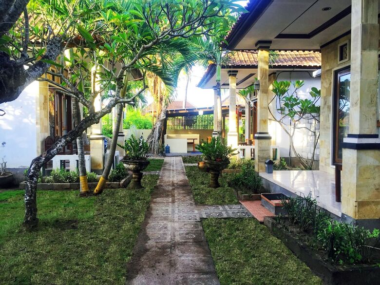 Bed & Breakfast Rama Garden Lembongan
