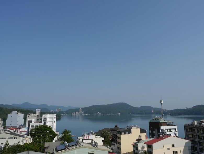 Sun Moon Lake Queen Castle Hotel