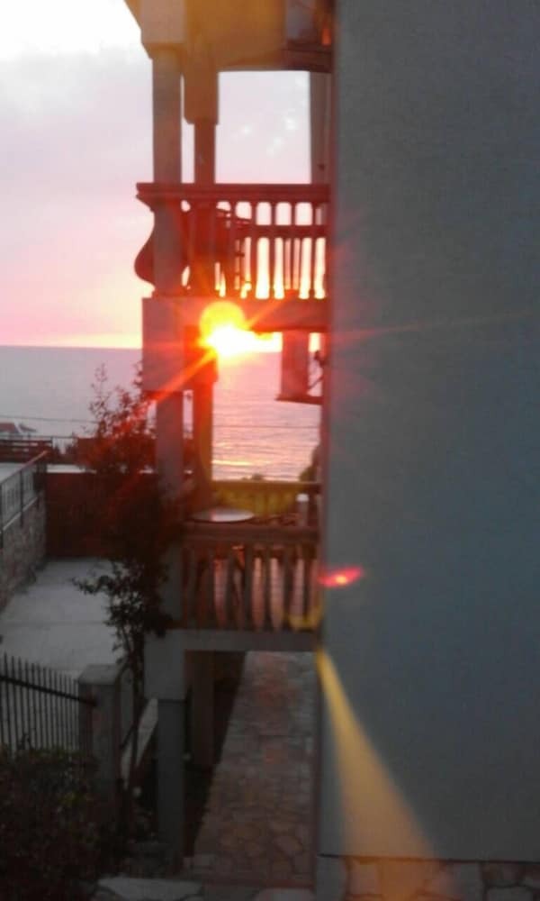 Majero Apartments