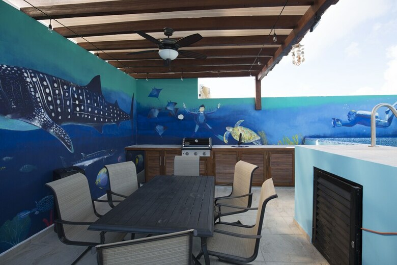 The City Condos By Playa Paradise