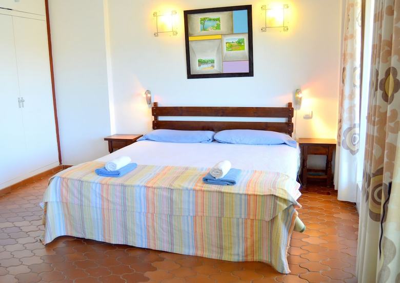 Apartamentos Les Terrasses de Cala Llevado 01