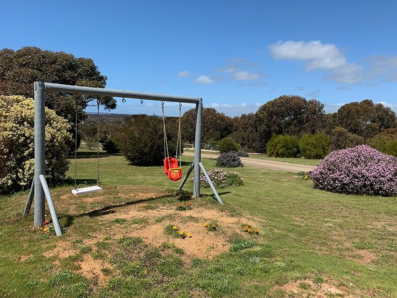 Emu Bay Holiday Homes