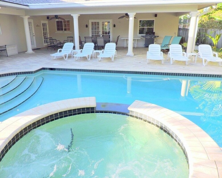 Casa Serena 5/3 For 10 Guests Heated Pool & Jacuzzi