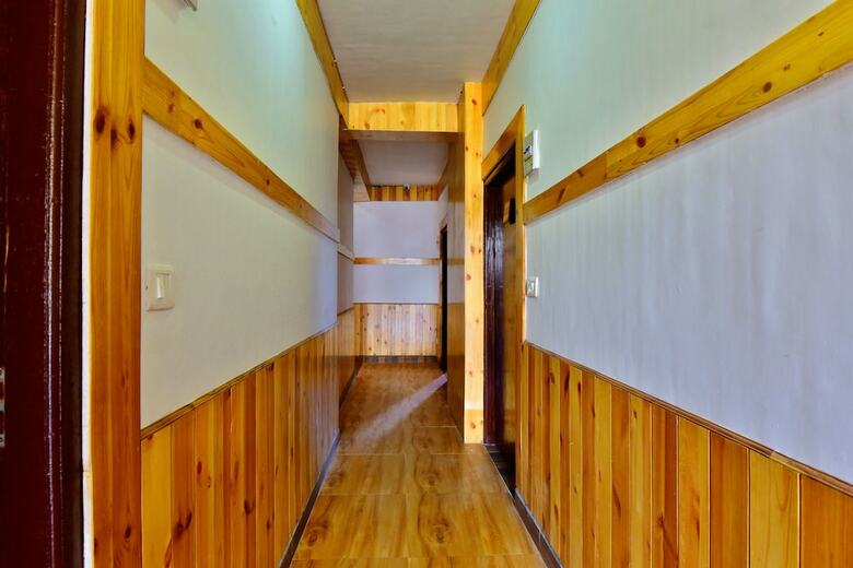 Hotel Oyo 36116 Chatanya Resort