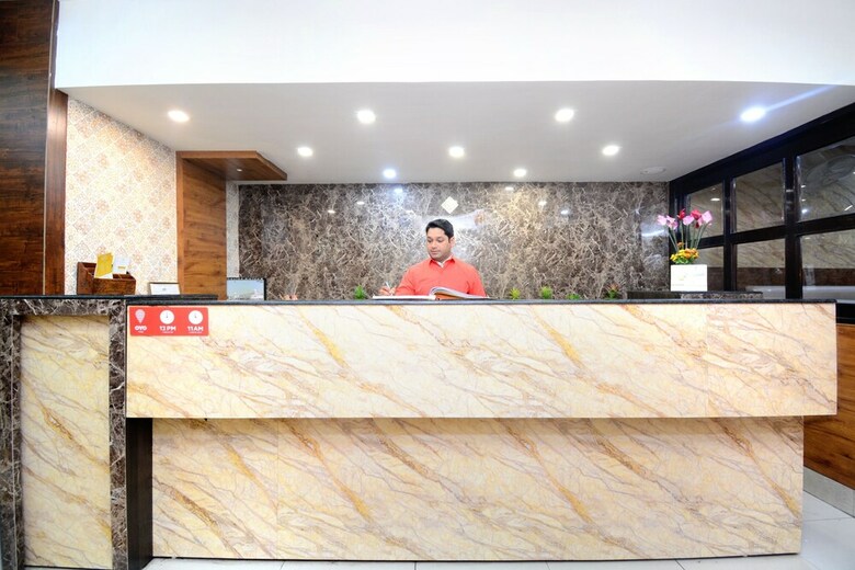 Oyo 31114 Hotel Pal Regency