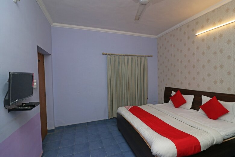 Oyo 16270 Hotel Sweet Home