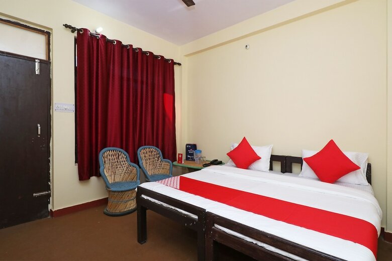 Hotel Oyo 23275 Shiv Ganga View