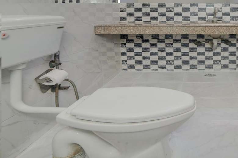 Hotel Silverkey Executive Stays 30271 Shoprix Mall Sector 61