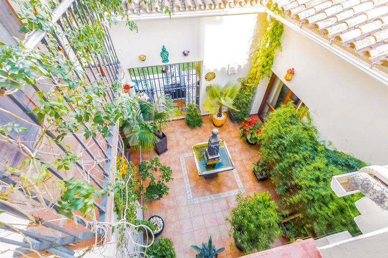 Oleholidays Villa Holy Nueva Andaluc�a