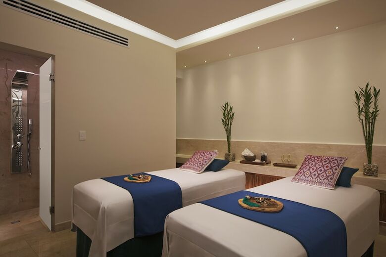 Hotel Now Emerald Cancun - All Inclusive