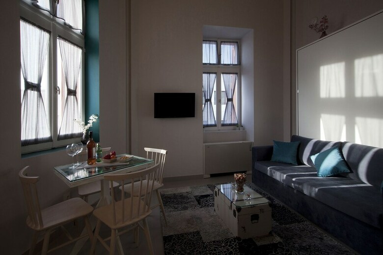 Aparthotel Dimi Luxurious Suites