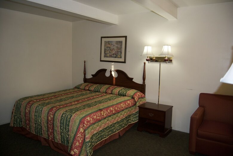 Janey Lynn Motel