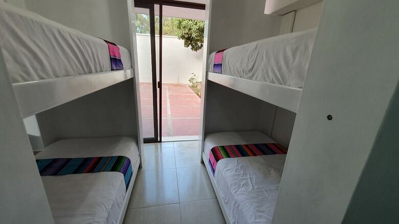 Hostal Mango Hostel