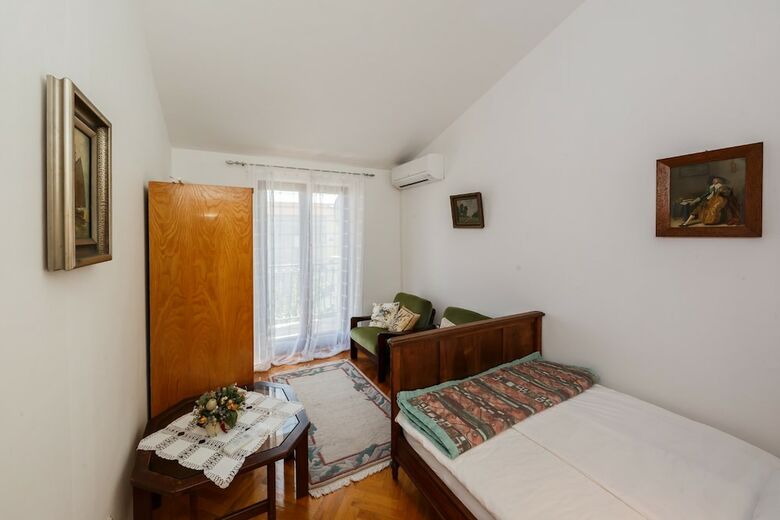 Apartments Bagic