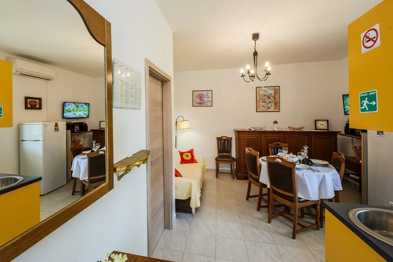 Apartments Bagic