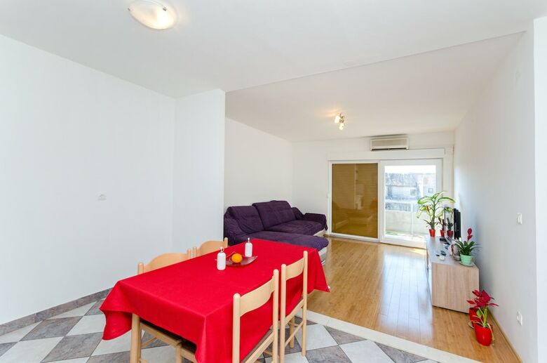 Apartment Emil