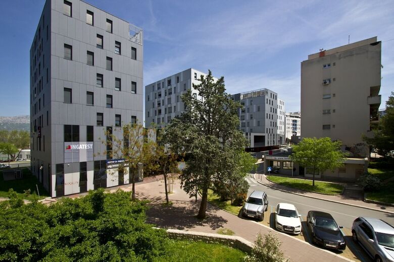 Apartment Depolo
