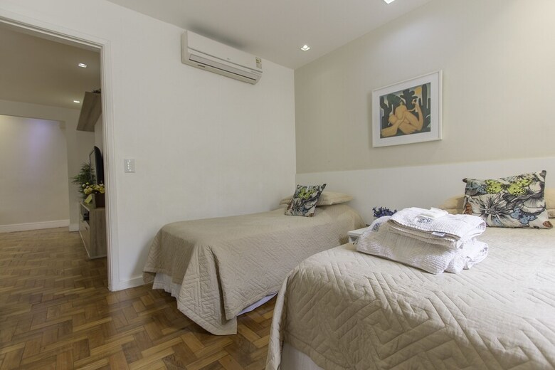 Apartamentos Linerio Praia de Copacabana 370.374