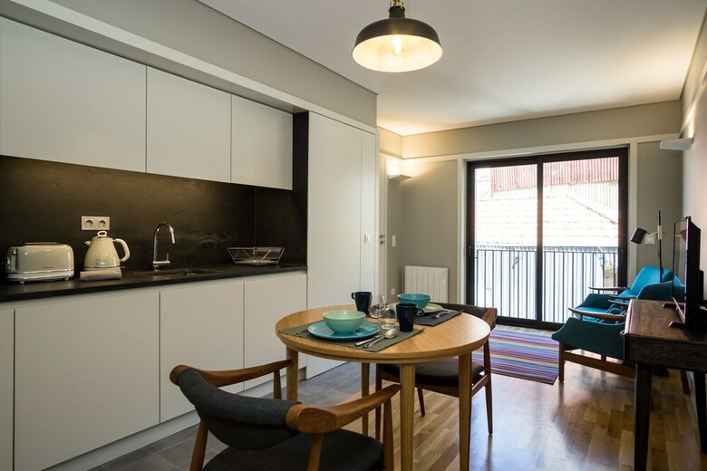Vibrant Porto Apartments