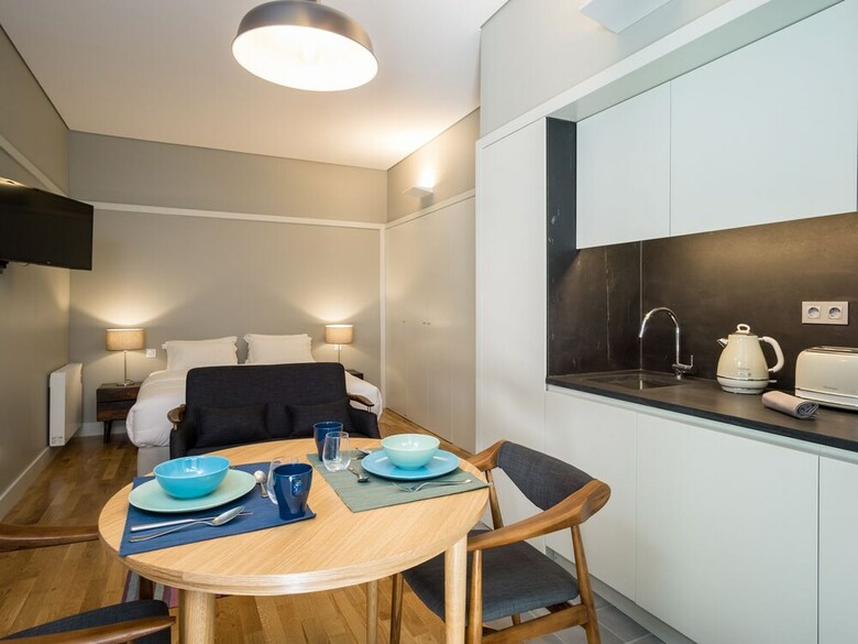 Vibrant Porto Apartments