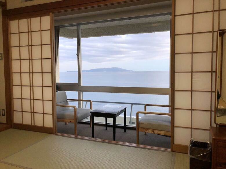 Oceanfront Minamiatagawa Shiosaikan