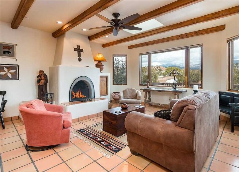 Hostal Casa de Paz - Four Bedroom Home
