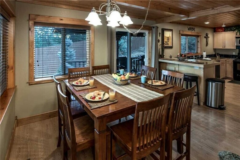 Los Nation - Four Bedroom Cabin