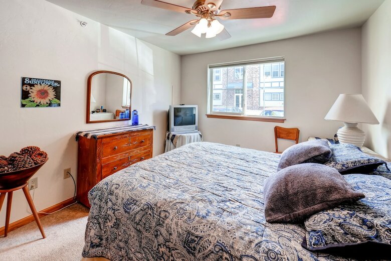Streamside Lane Condos By Crmr