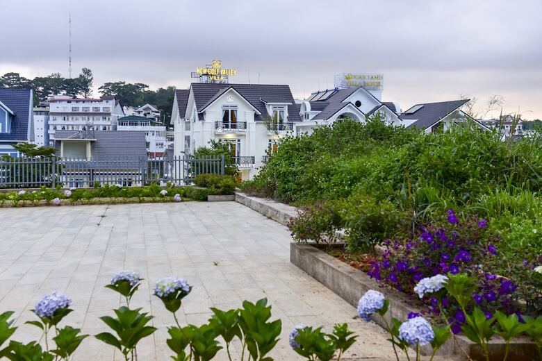 New Golf Valley Hotel